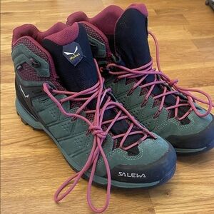 Salewa Men’s Green and Pink Hiking Boots